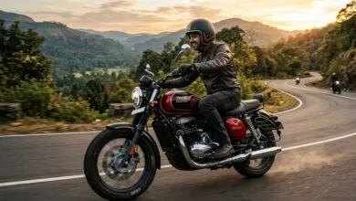 Yezdi Roadster Red Wolf